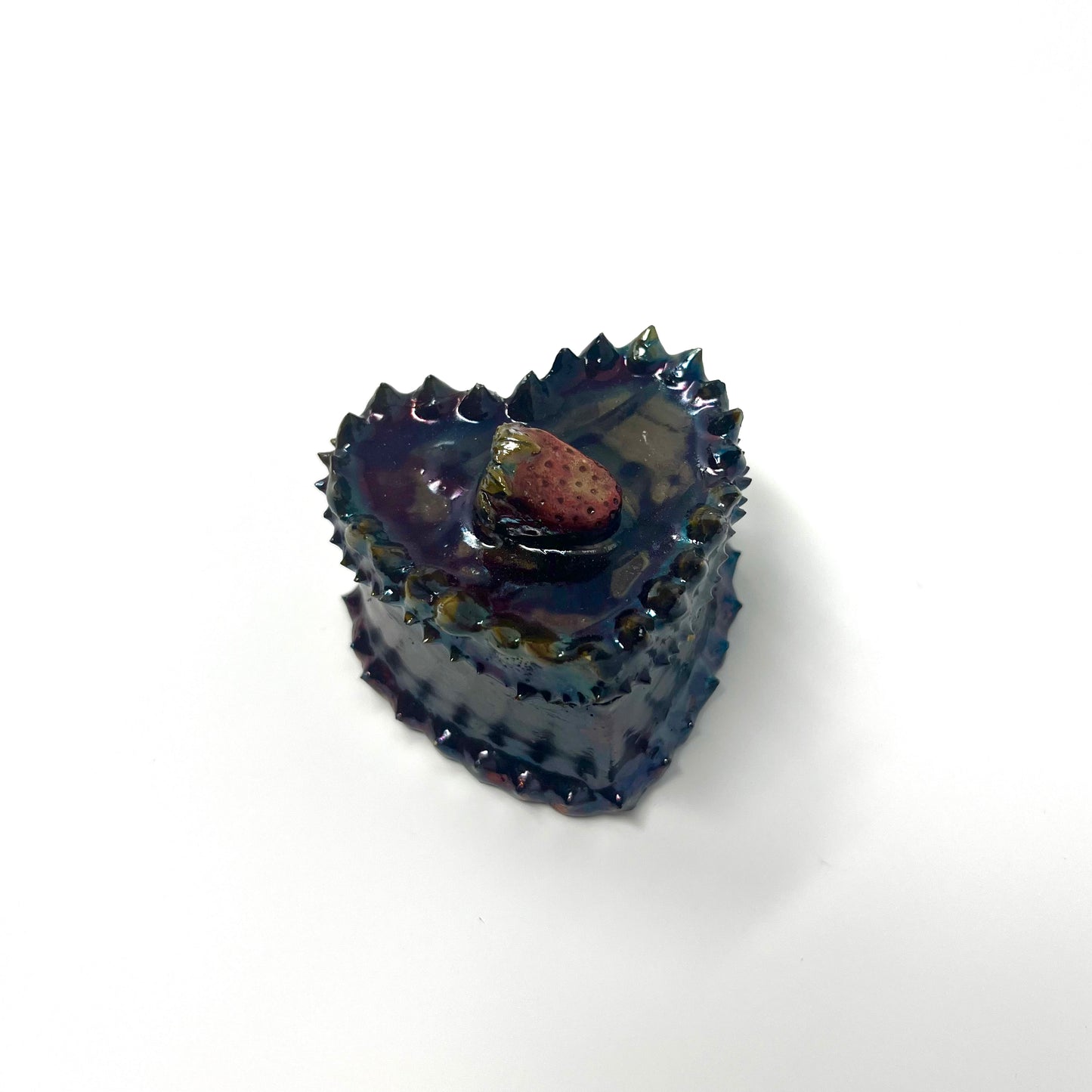 Fresa Spike Cake Sculpture