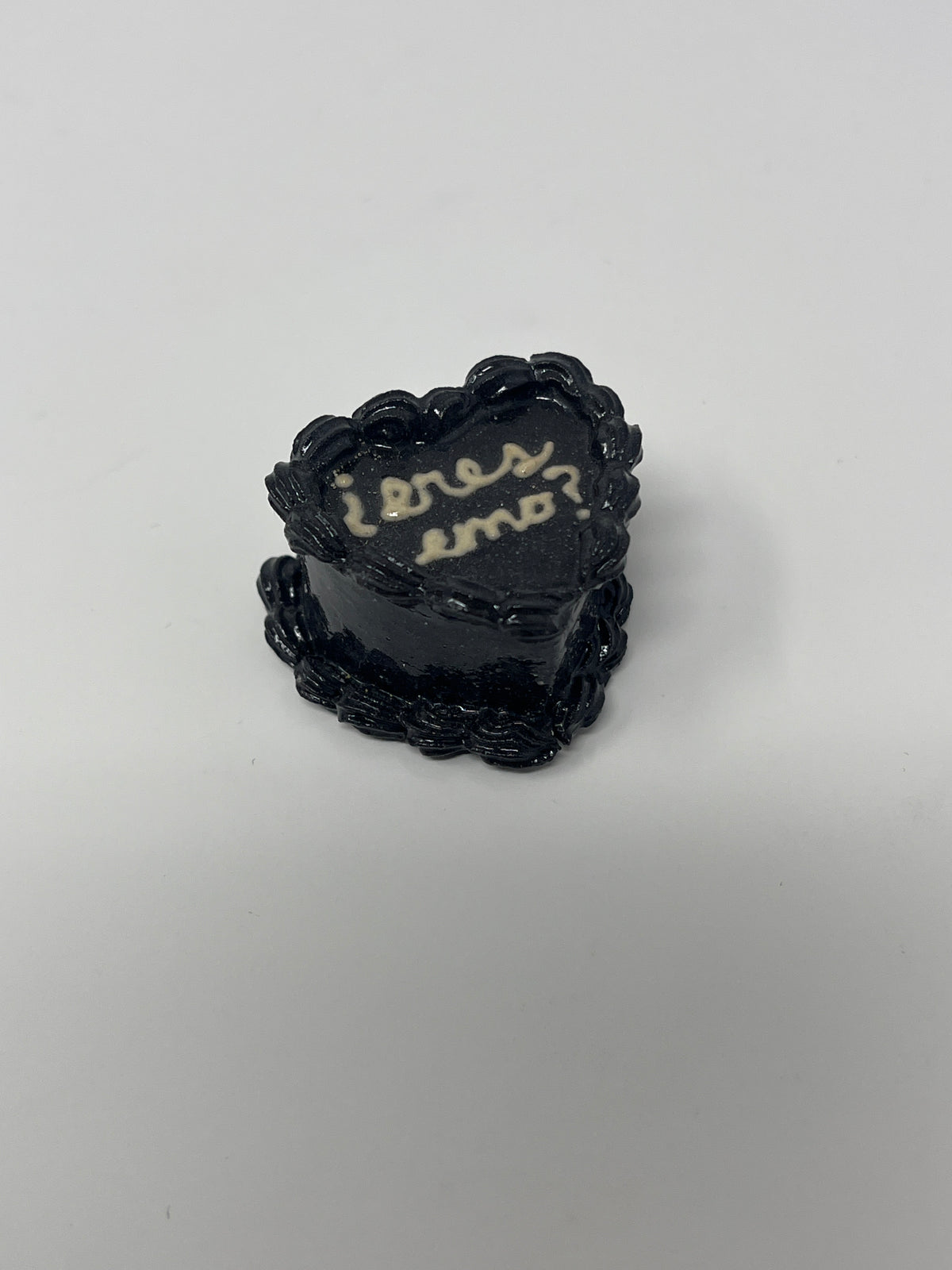 Mini Emo Cake Magnet