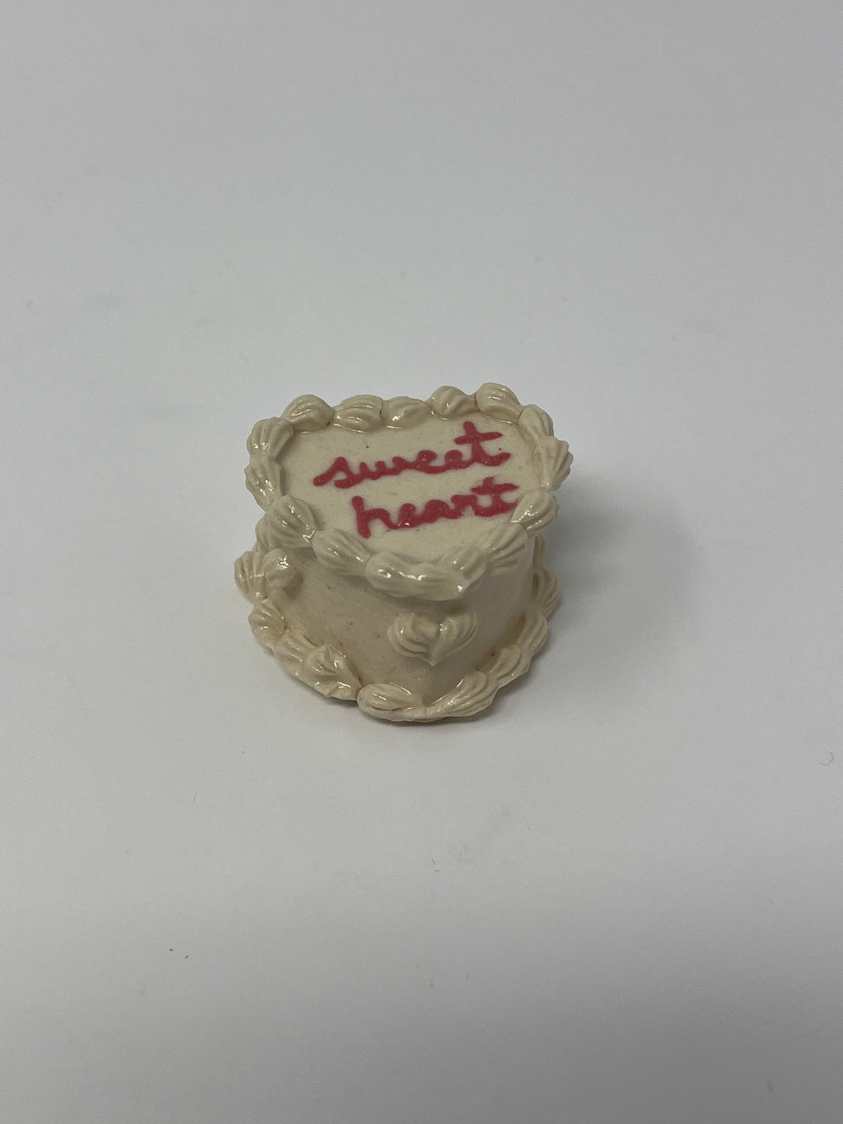 Mini Vanilla Cake Magnets